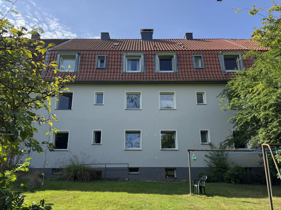 Solide Kapitalanlage in Bielefeld-Sieker - Hausansicht (19105)