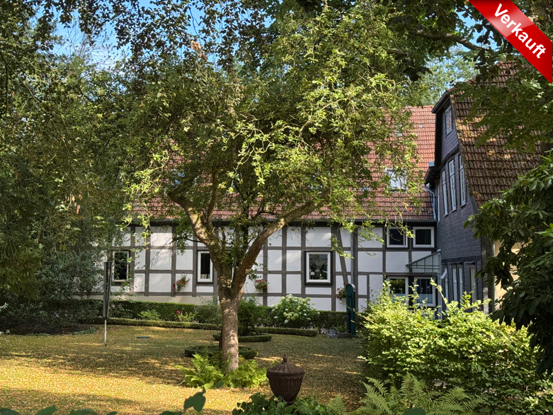 Großzügiges Wohnen im Herzen von Schildesche - Hausansicht Seite (19512)