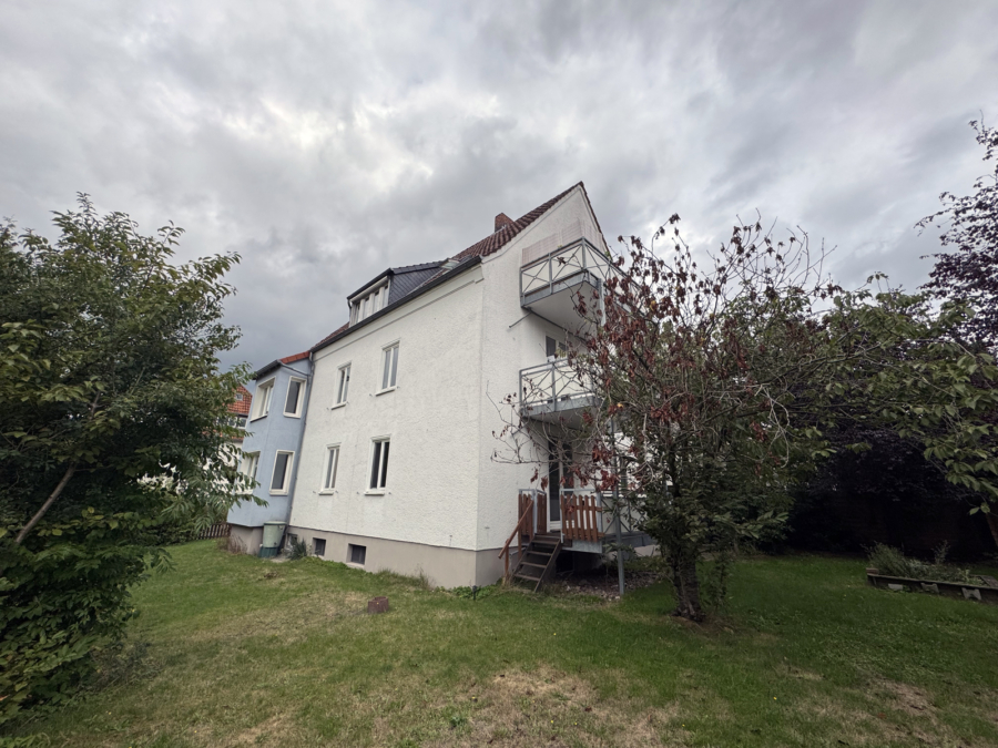 Dreifamilienhaus im Herzen von Bielefeld-Brackwede - Hausansicht (19268)
