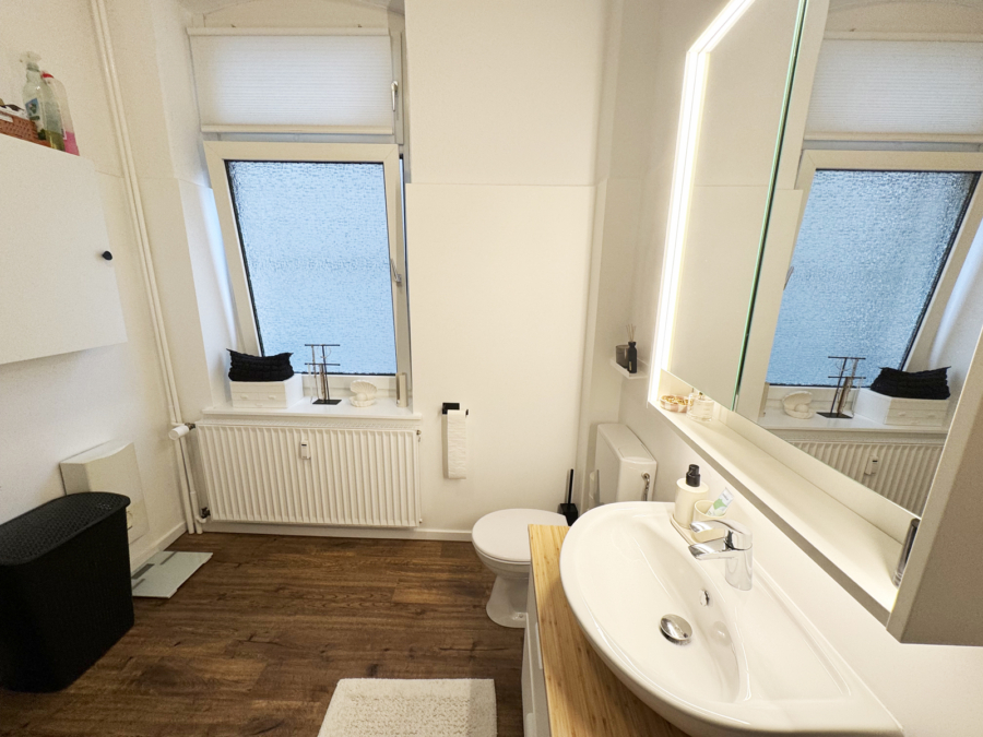 Altbau in beliebter City-Lage! - Bad Erdgeschoss (19219)