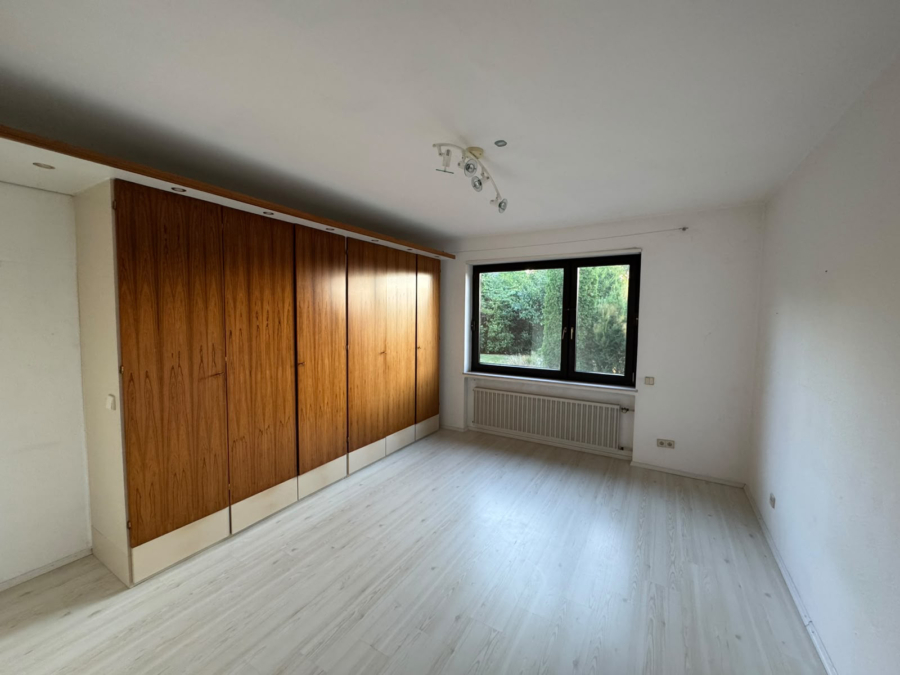 Einziehen und Wohlfühlen in Bielefeld-Ubbedissen! - Schlafzimmer (19303)